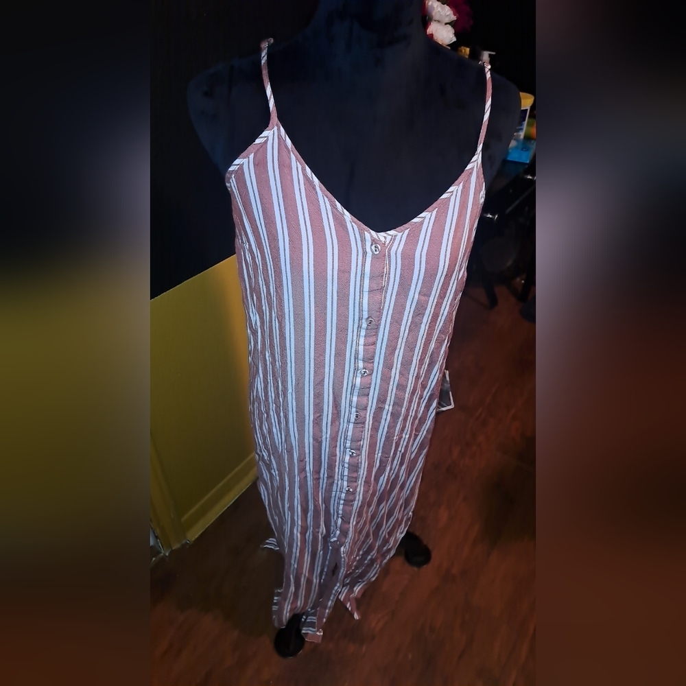 Mud pie m red and white striped maxi dress